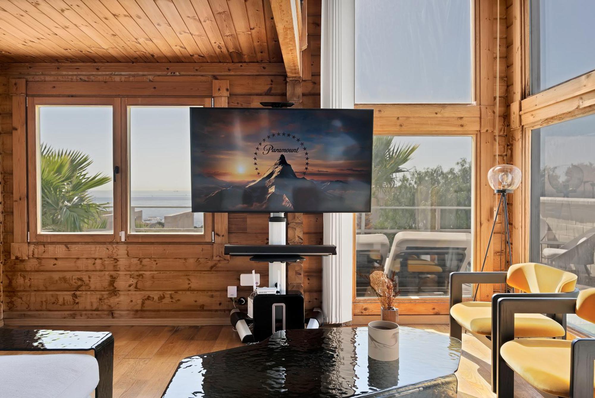 Increible Villa De Madera Con Vistas Al Mar Альхесирас Экстерьер фото